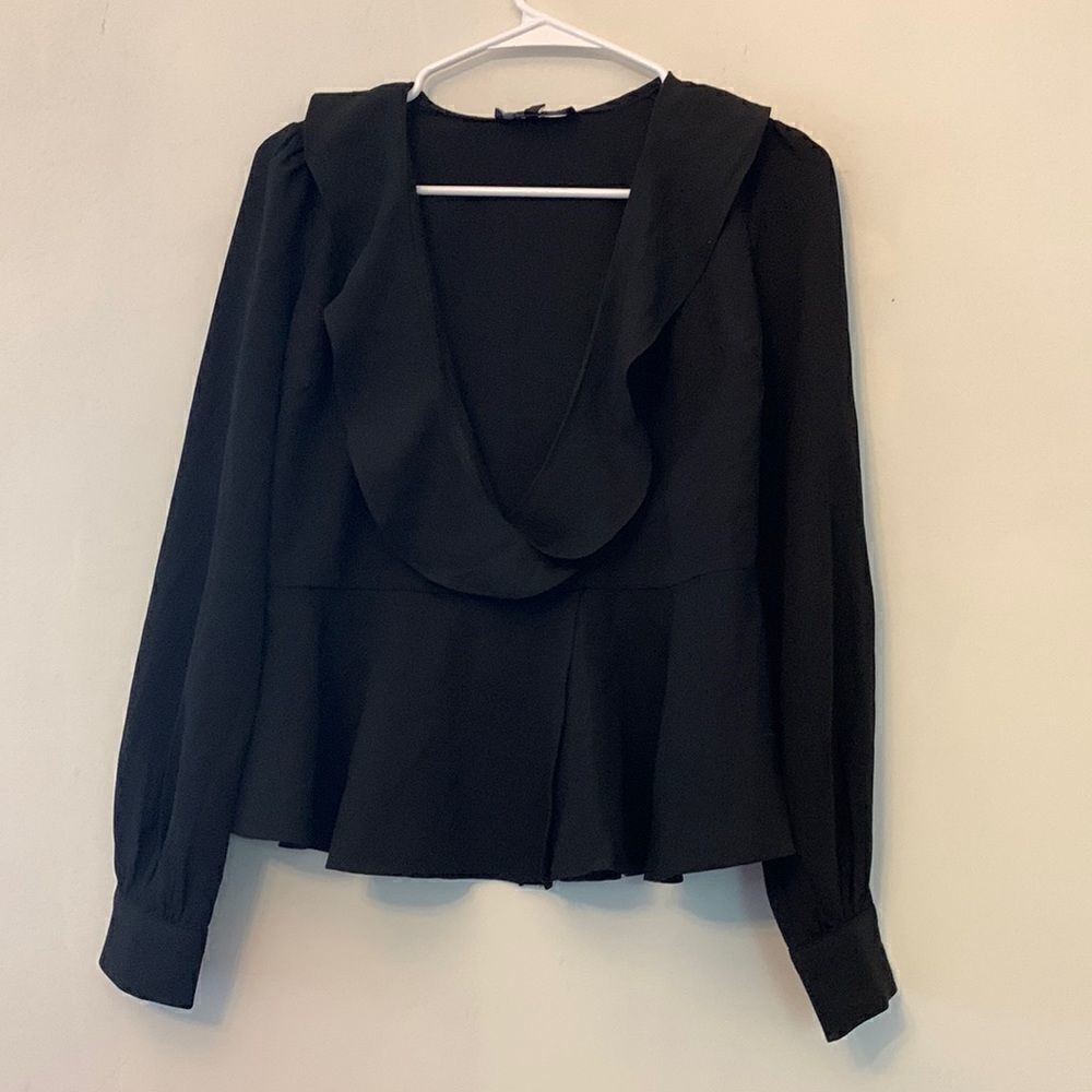 Lulus black blouse with ruffle collar and peplum bodice Size S NWT